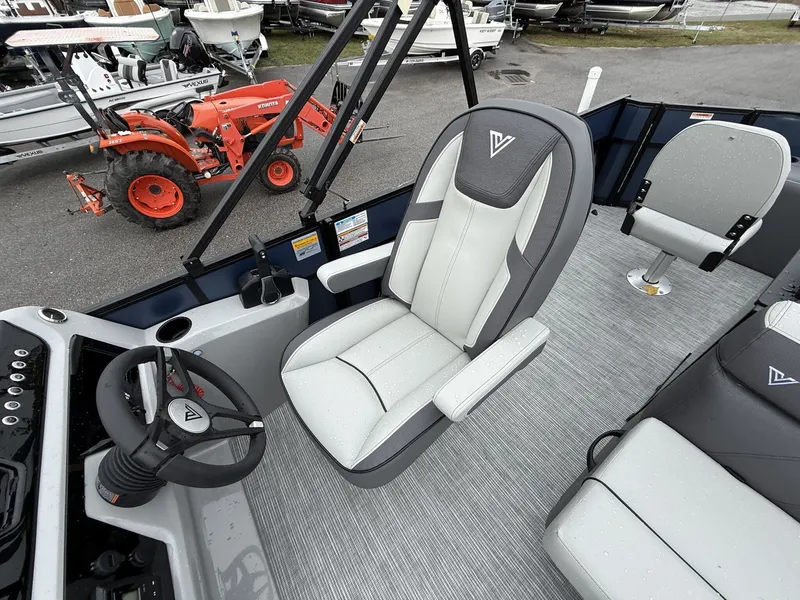 Slide: The Image of Viaggio Lago V 20F 2026 - 7