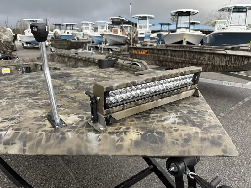 Slide: The Image of Excel 1751 Viper F4 2026 - 2