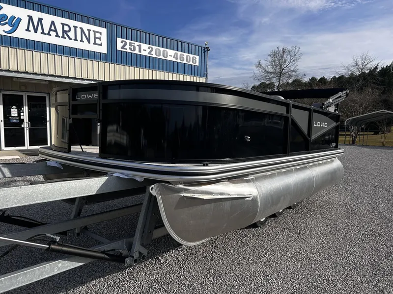 Slide: The Image of Lowe LF 172 2026 - 2