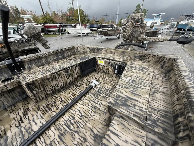 Slide: The Image of Excel 1754 Shallow Water F4 2026 - 7