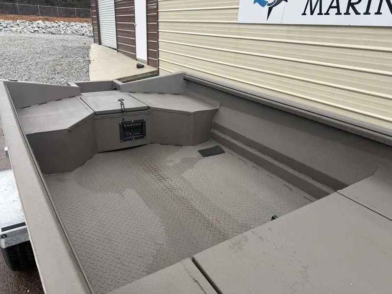 Slide: The Image of Reaper Boats 553 STEP TRANSOM 2026 - 7