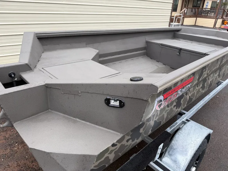 Slide: The Image of Reaper Boats 553 STEP TRANSOM 2026 - 4