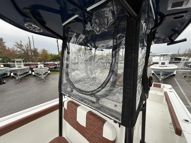 Slide: The Image of Parker Marine 230 Coastal Elite 2026 - 9