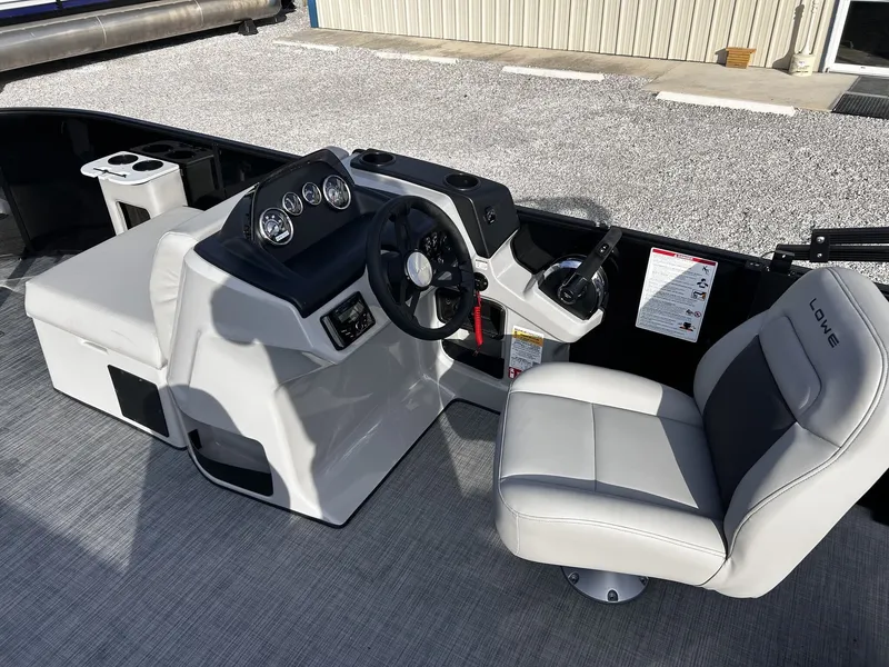 Slide: The Image of Lowe LF 172 2026 - 7