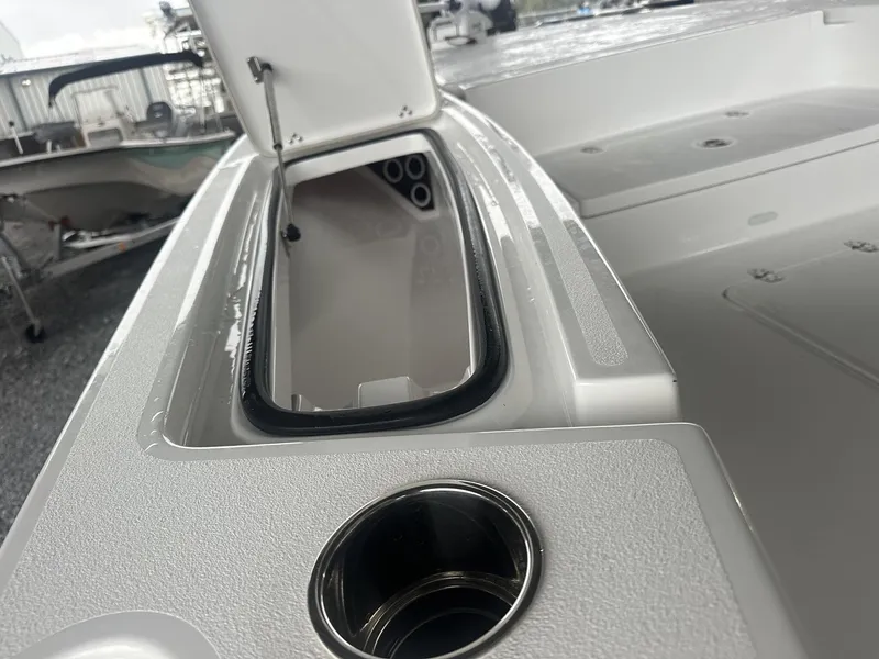 Slide: The Image of Blazer GTS 2550 2026 - 10