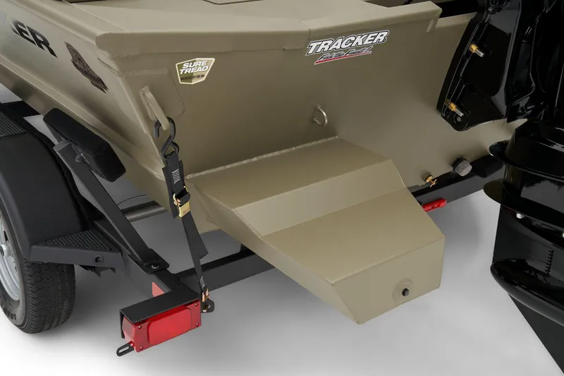 Slide: The Image of Manufacturer Provided Image: 2025 Tracker Grizzly 2072 CC Sportsman boat stern with trailer attachment. - 42