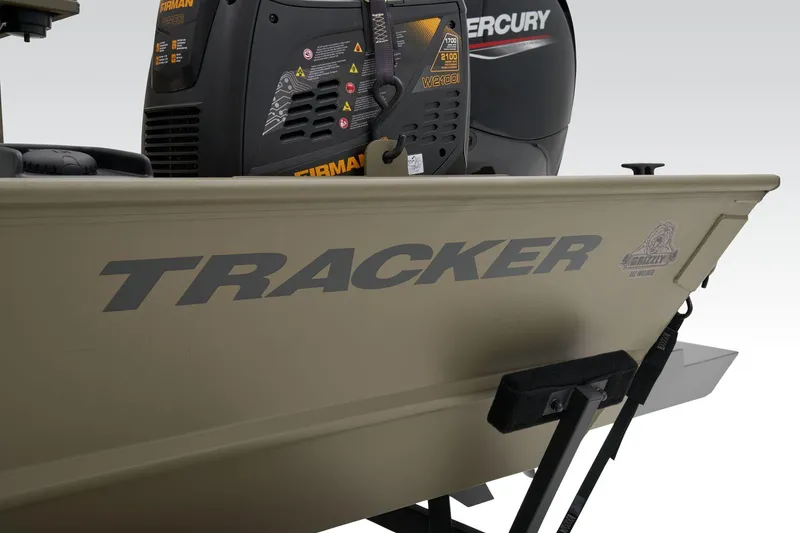 Slide: The Image of Manufacturer Provided Image: 2025 Tracker Grizzly 2072 CC Sportsman boat with Mercury engine, side view. - 45