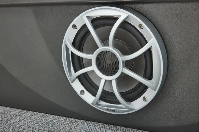 Slide: The Image of Sun Tracker Party Barge 24 XP3 2026 - 49