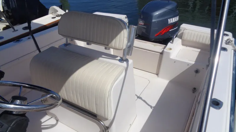 Slide: The Image of Interior of a 2001 Grady-White Escape 209 boat. - 8