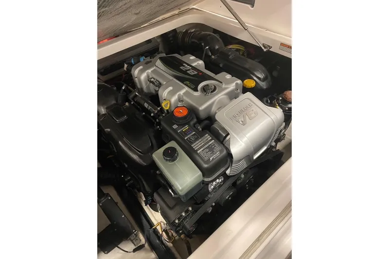 Slide: The Image of Engine of 2018 Chaparral 287 SSX boat, featuring a powerful V8 configuration. - 17