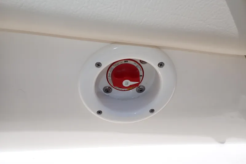 Slide: The Image of Battery switch on 2021 NauticStar 223 DC boat. - 48