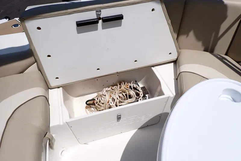 Slide: The Image of NauticStar 223 DC 2021 - 54