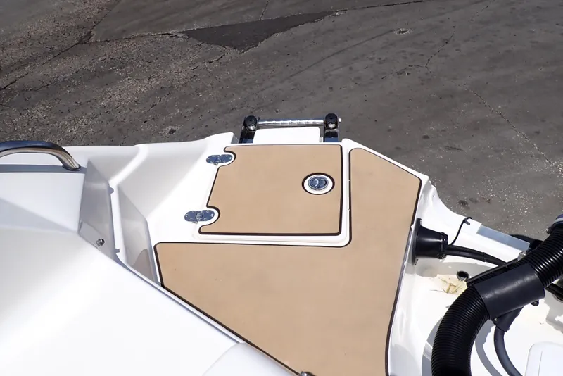 Slide: The Image of NauticStar 223 DC 2021 - 55