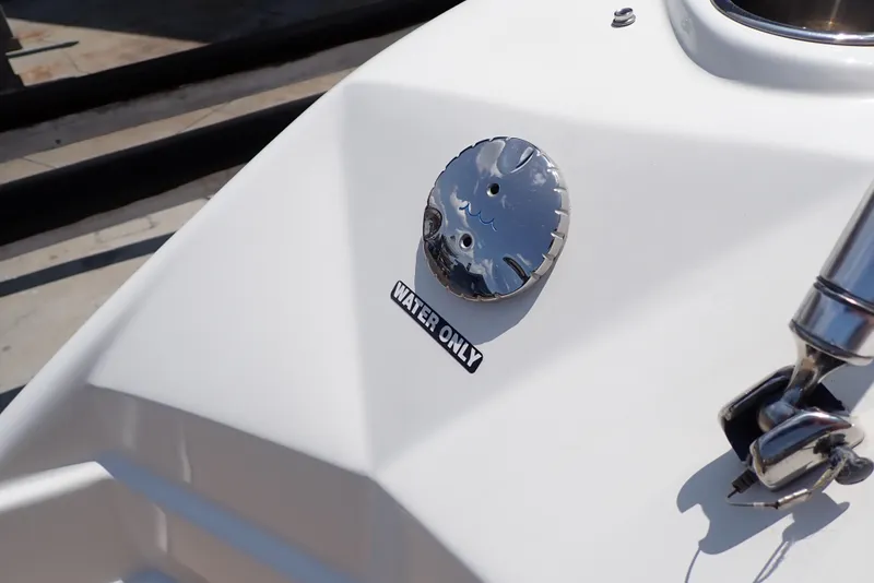 Slide: The Image of NauticStar 223 DC 2021 - 58