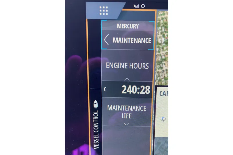 Slide: The Image of Display screen showing 240 engine hours on 2020 Sea Ray SDX 270 Outboard. - 23