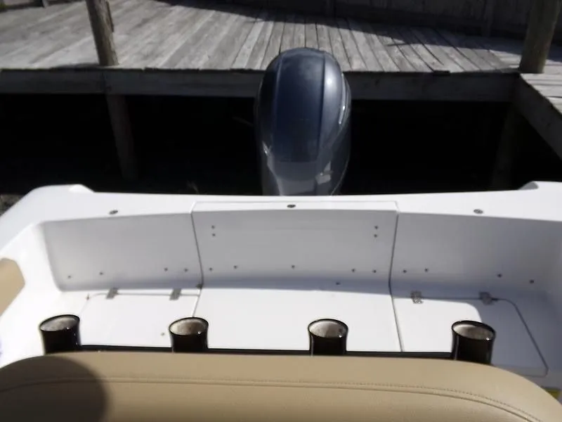 Slide: The Image of Sportsman Heritage 231 Center Console 2018 - 11