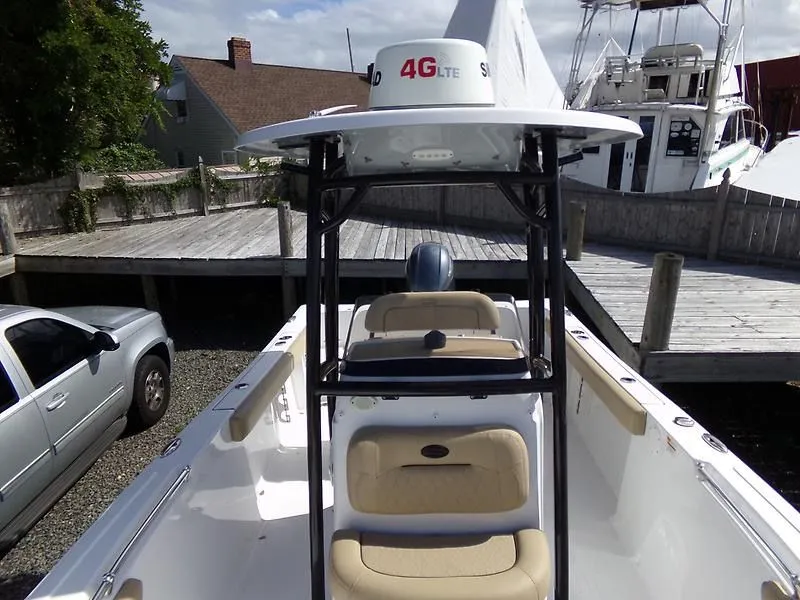 Slide: The Image of Sportsman Heritage 231 Center Console 2018 - 7