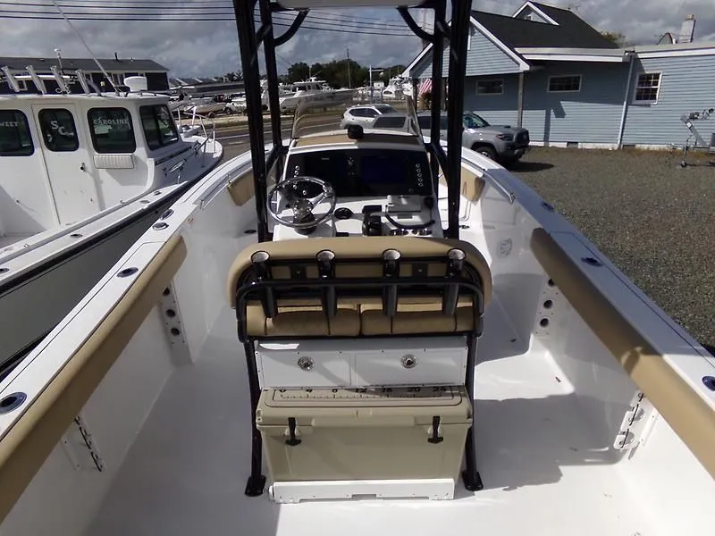 Slide: The Image of Sportsman Heritage 231 Center Console 2018 - 9