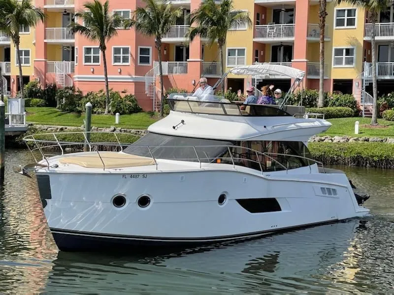 The Image of Carver Yachts C40 2014 - 0