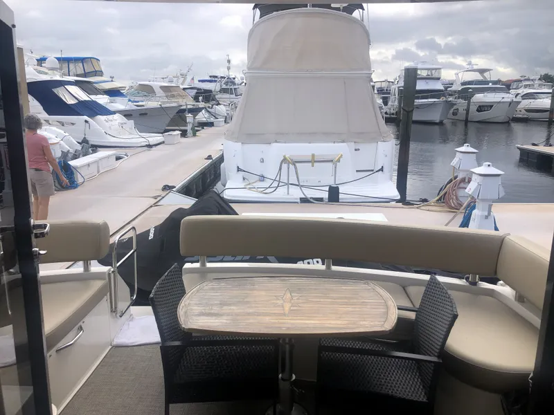 Slide: The Image of Carver Yachts C40 2014 - 17