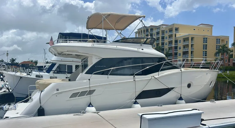 Slide: The Image of Carver Yachts C40 2014 - 3