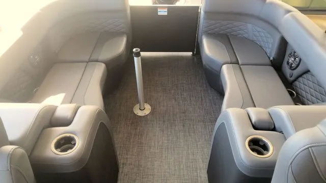 Slide: The Image of Godfrey Monaco 235 SB 27" Impact Center Tube Package 2026 - 6