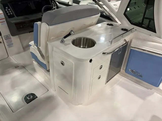 Slide: The Image of Chaparral 310 OSX 2024 - 7