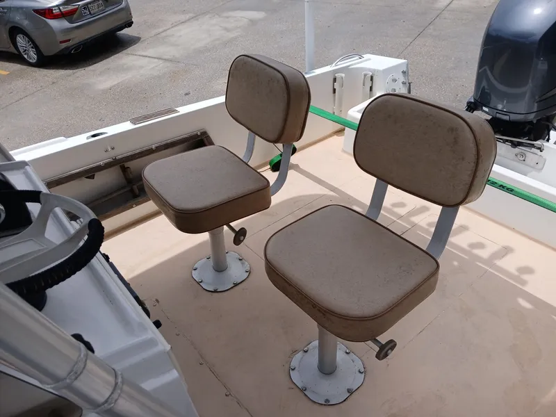 Slide: The Image of Mako 20 Center Console 1973 - 14