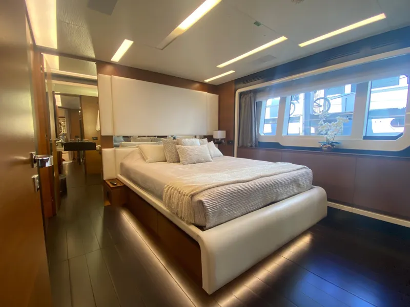 Slide: The Image of Luxurious bedroom interior of 2014 Azimut 100 Grande yacht with modern design. - 27