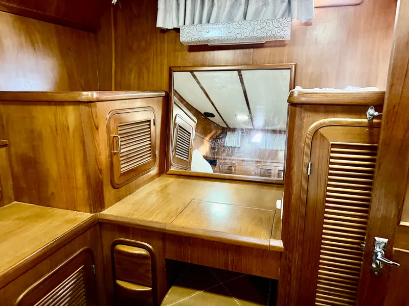 Slide: The Image of Angel Twin Trawler 43 Sundeck 1988 - 11