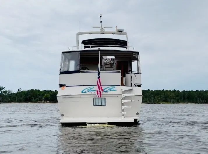 Slide: The Image of Angel Twin Trawler 43 Sundeck 1988 - 51