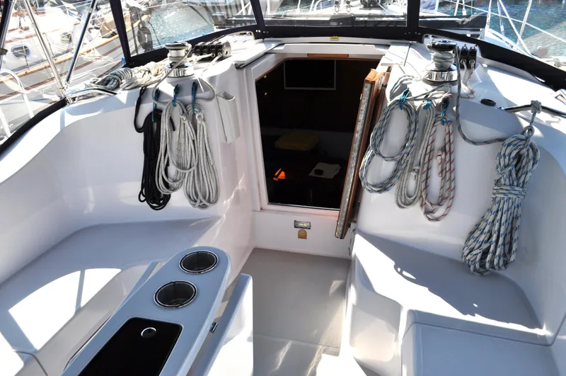 Slide: The Image of Interior of a 2017 Catalina 385 yacht with ropes and cockpit. - 8