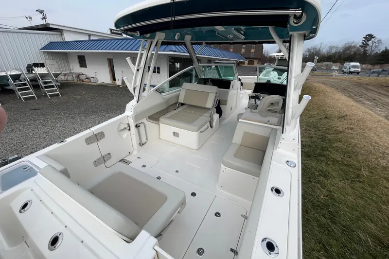 Slide: The Image of Interior view of the 2026 Boston Whaler 280 Vantage boat. - 35