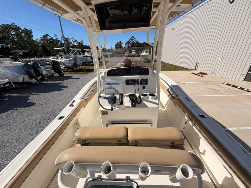 Slide: The Image of Pioneer 222 Sportfish 2019 - 9