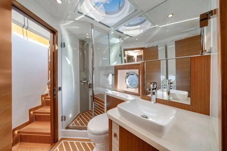 Slide: The Image of 2023 Belize 54 Daybridge - Image 39 - 39