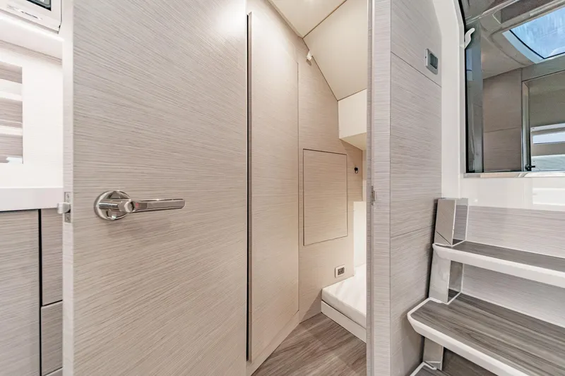 Slide: The Image of 2023 Scout 530 LXF interior with modern design and sleek wooden finishes. - 76