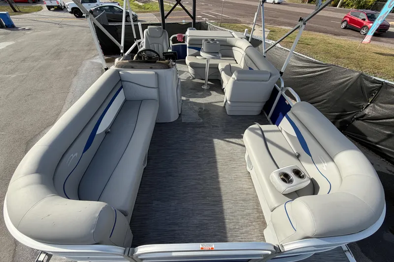 Slide: The Image of 2021 Bennington 20 SV pontoon boat interior with spacious seating and modern design. - 37