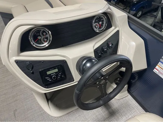 Slide: The Image of Flagship E20LS 2026 - 10