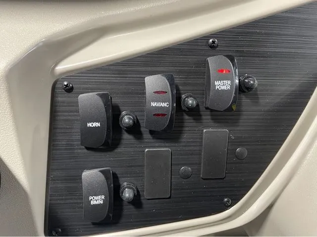 Slide: The Image of Flagship E20LS 2026 - 12