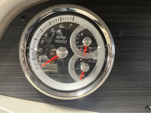 Slide: The Image of Flagship E20LS 2026 - 13