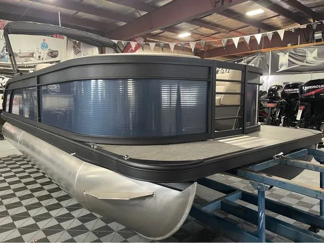 Slide: The Image of Flagship E20LS 2026 - 4