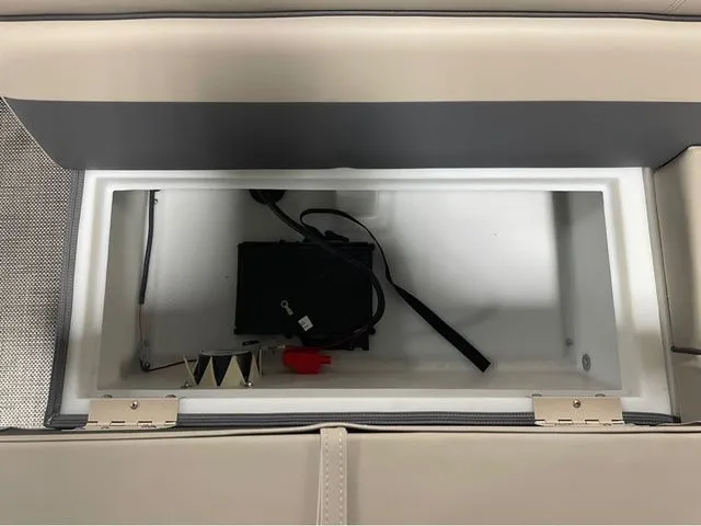 Slide: The Image of Flagship E20LS 2026 - 16