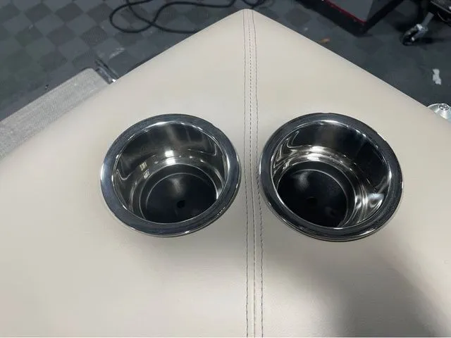 Slide: The Image of Flagship E20LS 2026 - 18