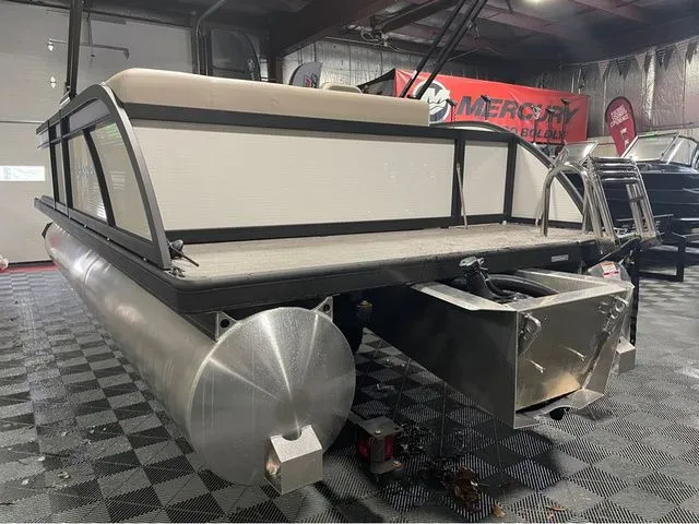 Slide: The Image of Flagship E20LS 2026 - 8