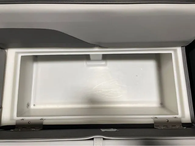 Slide: The Image of Flagship F20CU 2026 - 11