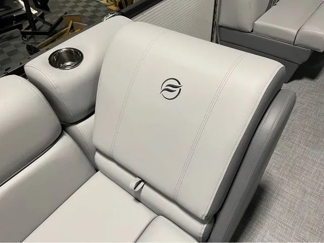 Slide: The Image of Flagship F20CU 2026 - 14