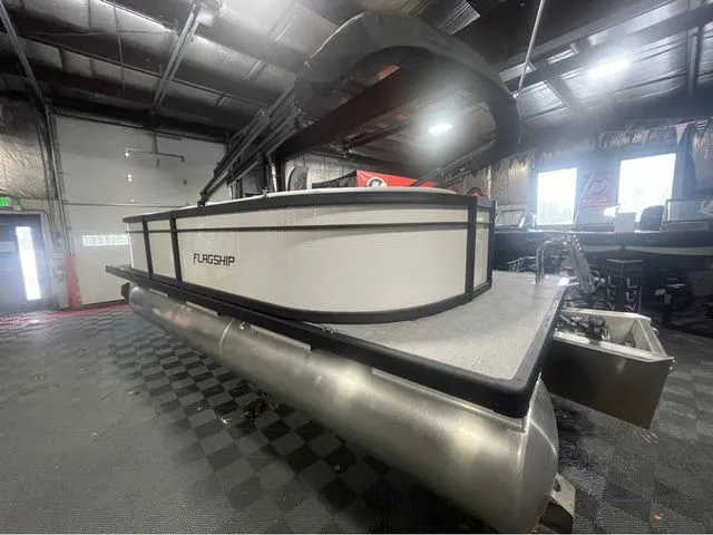 Slide: The Image of Flagship F20CU 2026 - 5