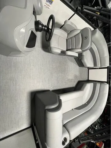 Slide: The Image of Flagship F20CU 2026 - 6