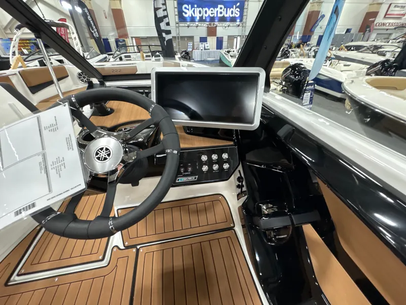 Slide: The Image of Yamaha 222SE 2026 - 16