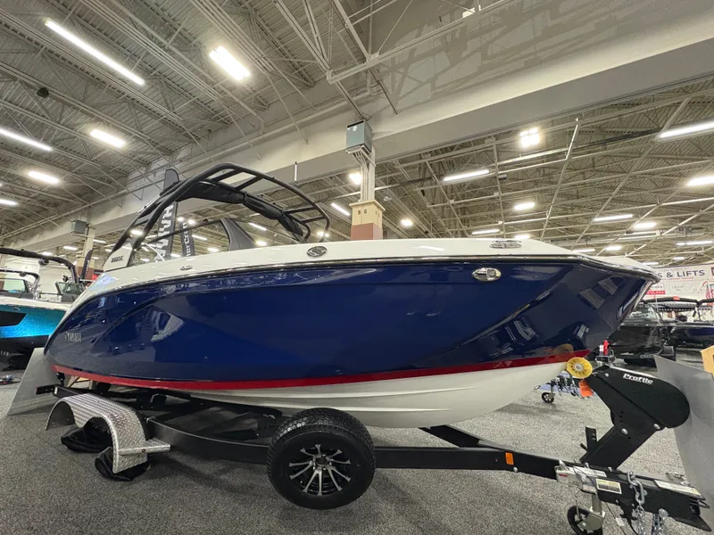 Slide: The Image of Yamaha 222SE 2026 - 5